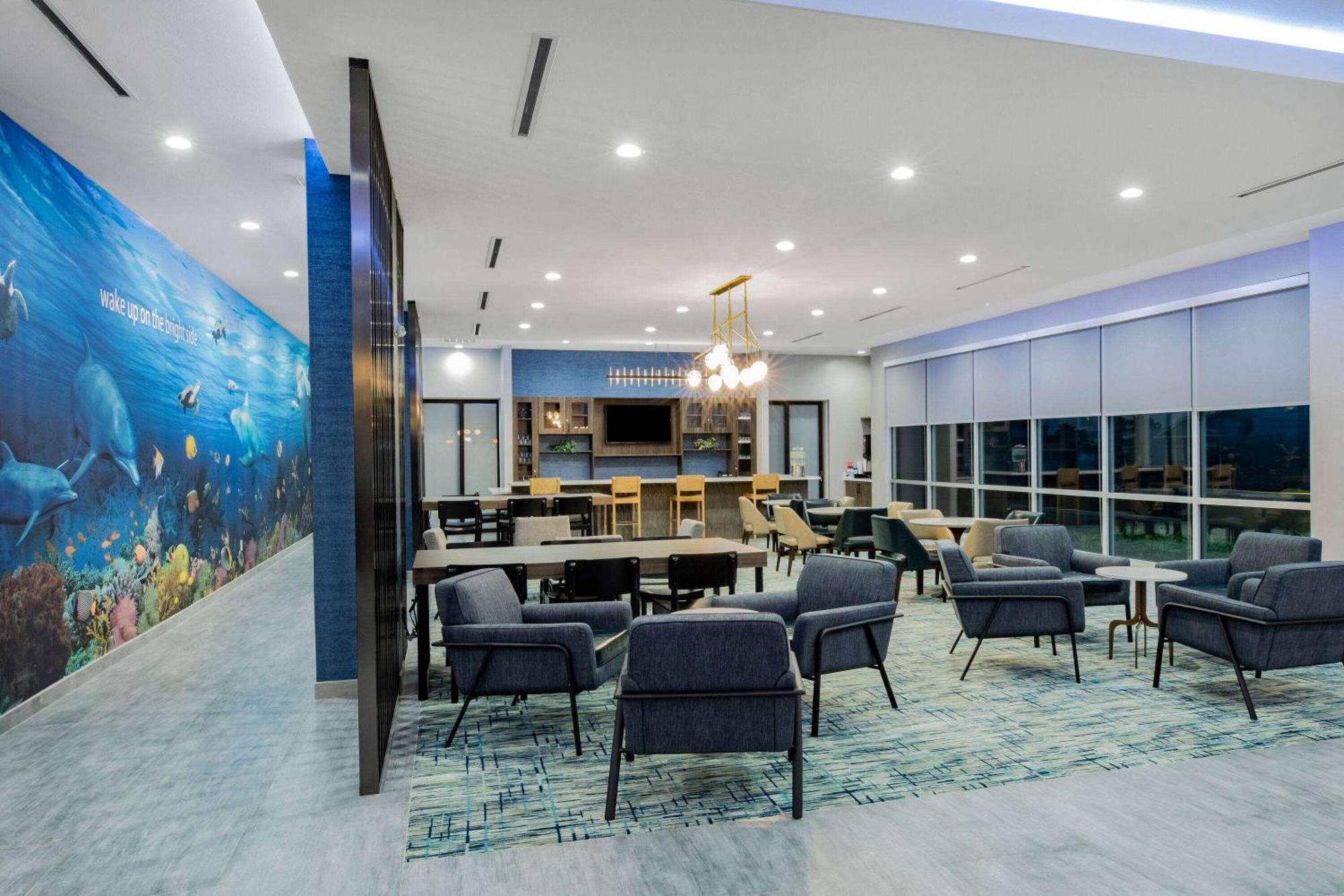 La Quinta Inn & Suites By Wyndham Galveston North At I-45 Esterno foto