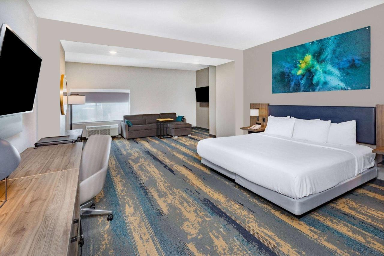 La Quinta Inn & Suites By Wyndham Galveston North At I-45 Esterno foto